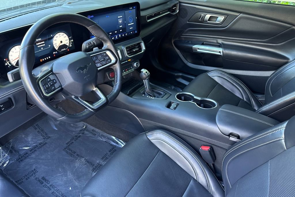 Used 2024 Ford Mustang GT Premium image 3