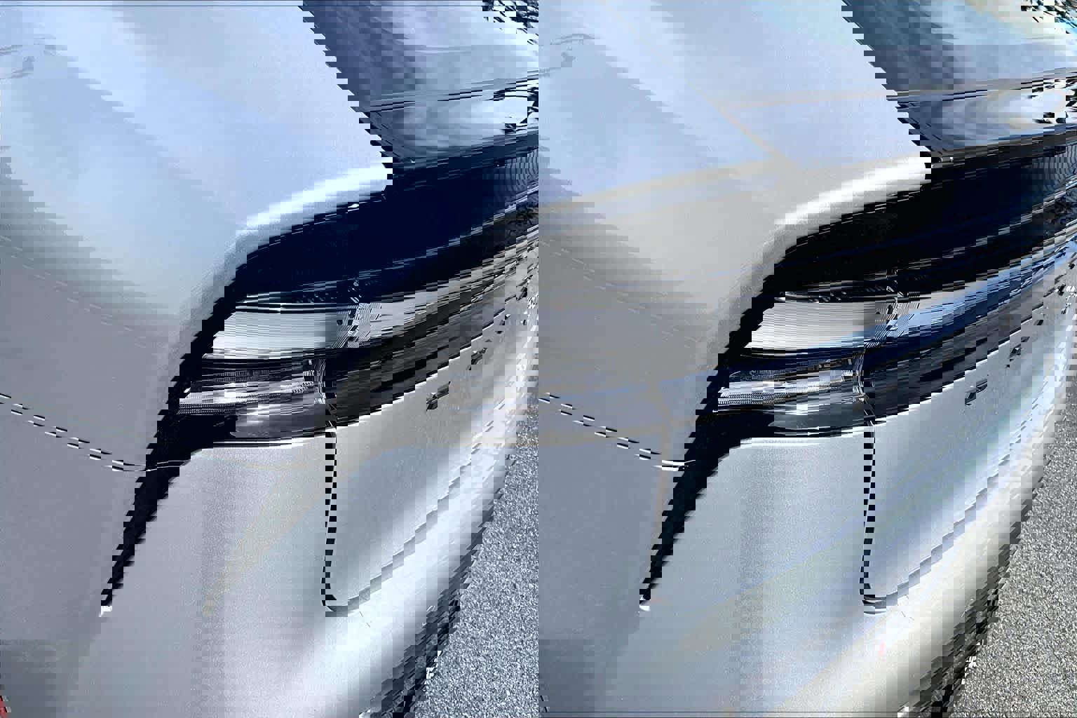 Used 2026 Toyota Prius XSE image 27