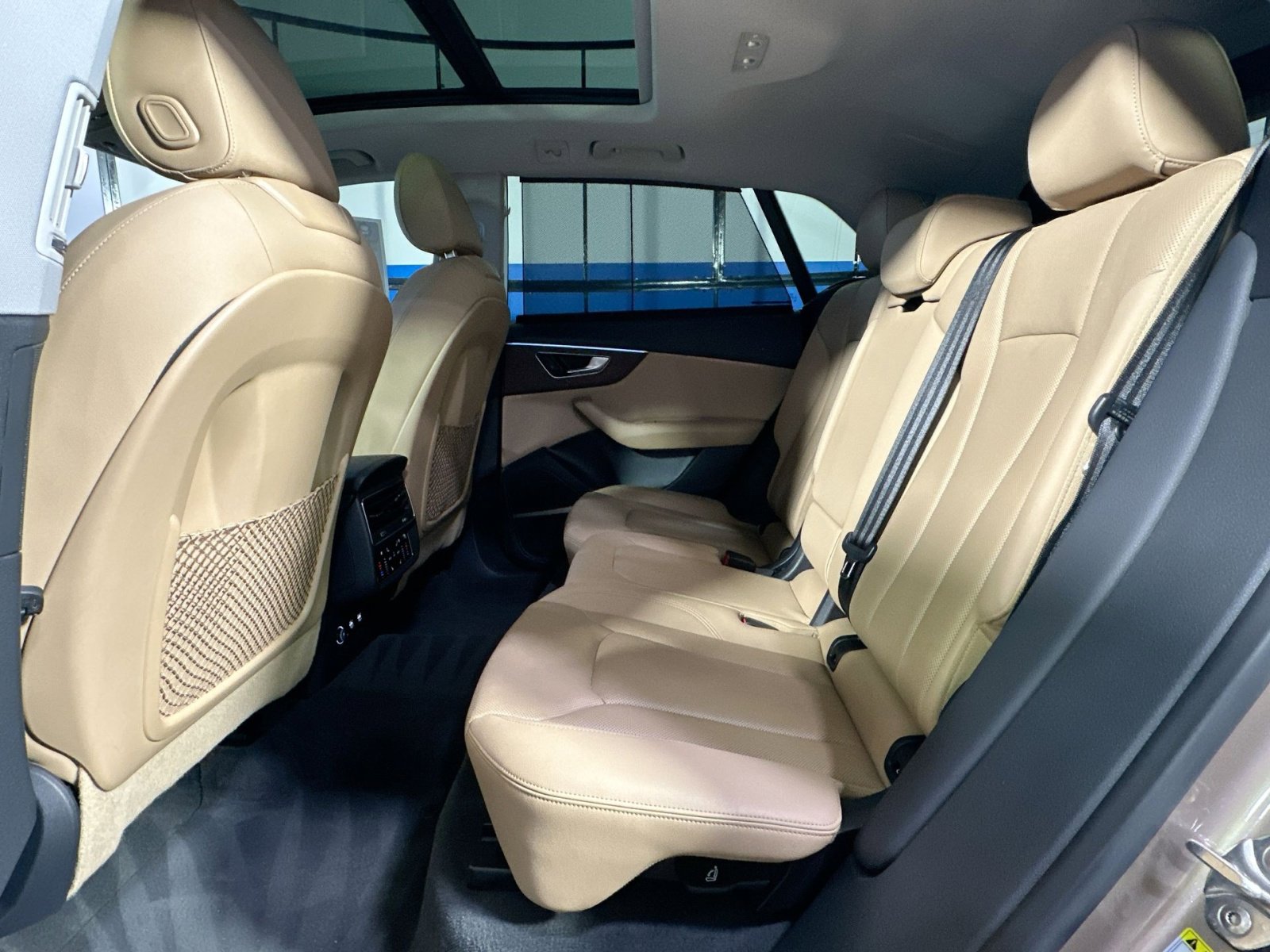 Used 2019 Audi Q8 Prestige image 34