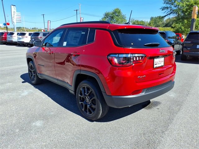 New 2026 Jeep Compass Latitude image 6