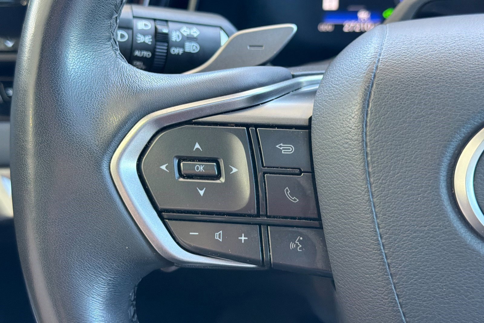 Certified 2023 Lexus RX 350h w/ Cold Area Package AWD/4WD image 29