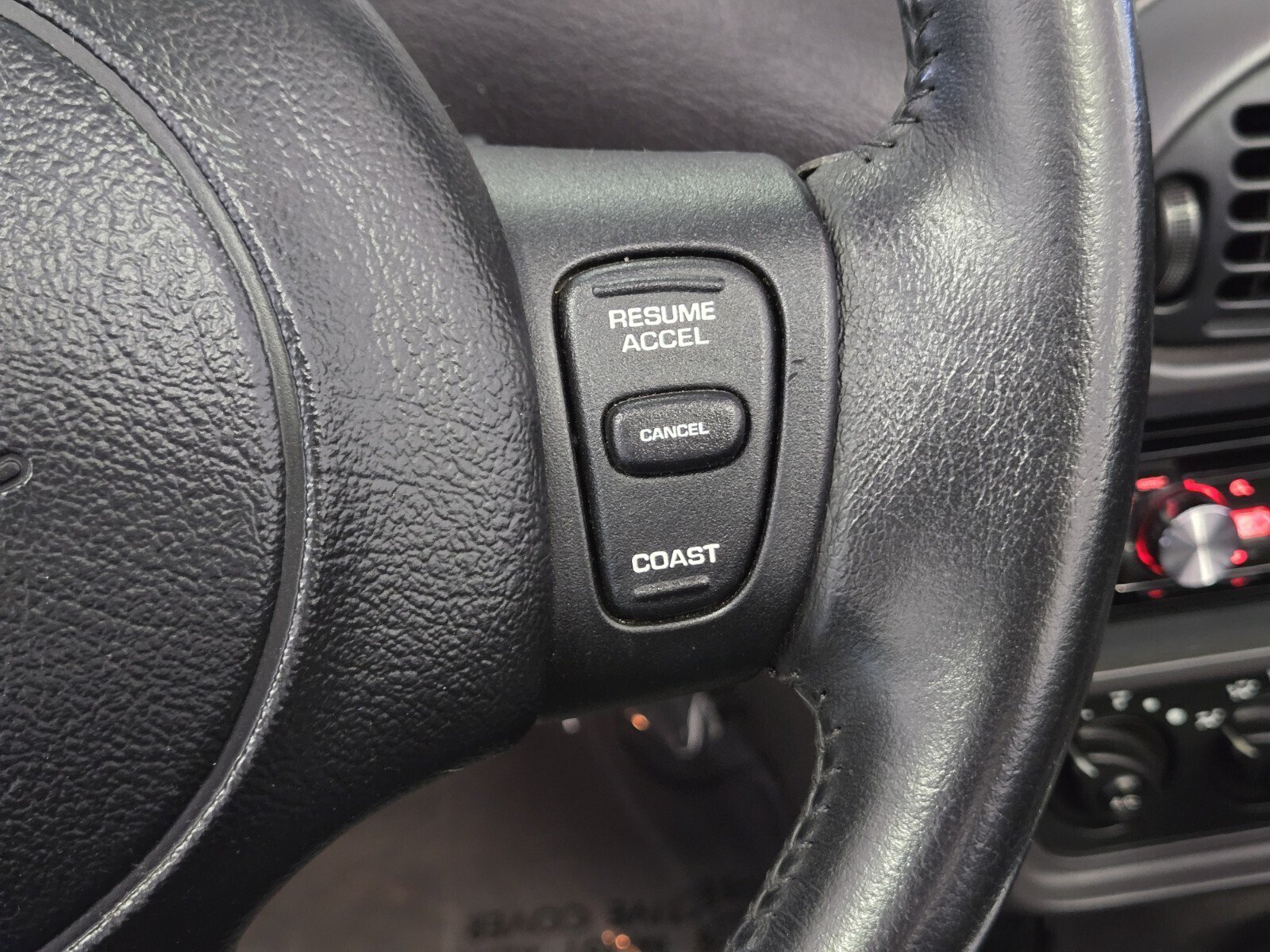 Used 2001 Chrysler Prowler RWD image 14