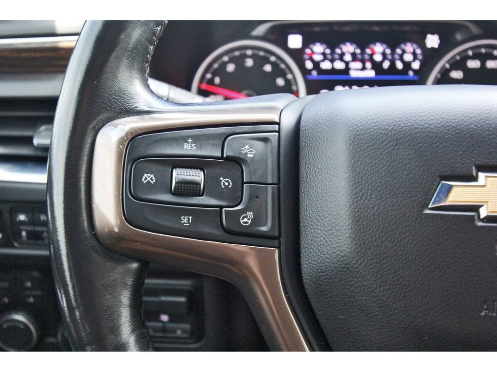 Used 2021 Chevrolet Suburban High Country w/ Premium Package AWD/4WD image 16