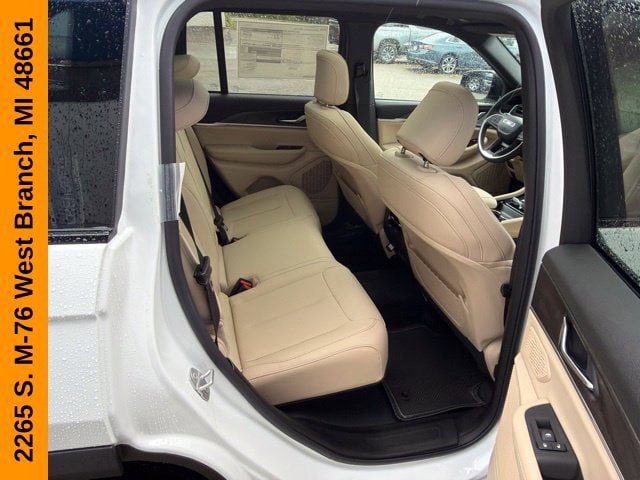 New 2027 Jeep Grand Cherokee Limited AWD/4WD image 25