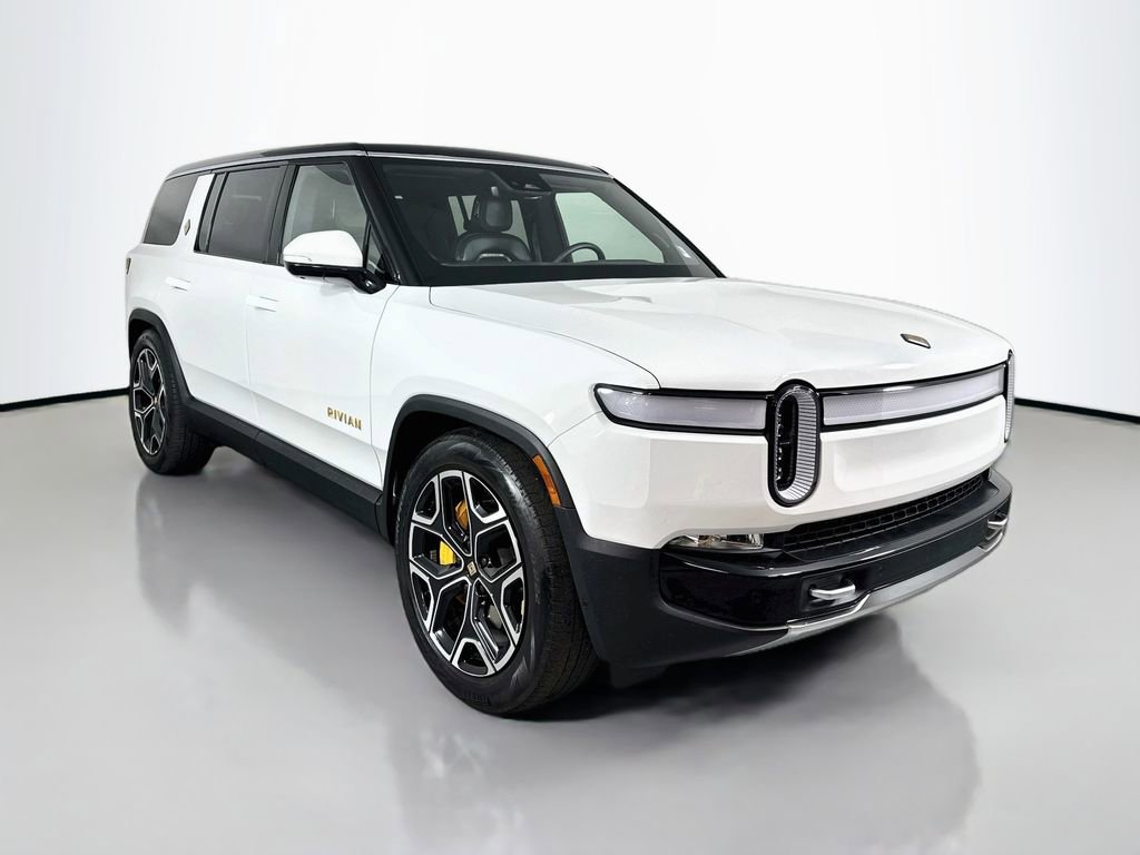 Used 2024 Rivian R1S Adventure AWD/4WD image 3