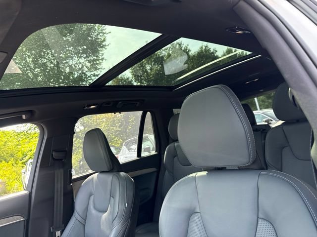 Used 2024 Volvo XC90 T8 Ultimate w/ Protection Package Premier AWD/4WD image 17