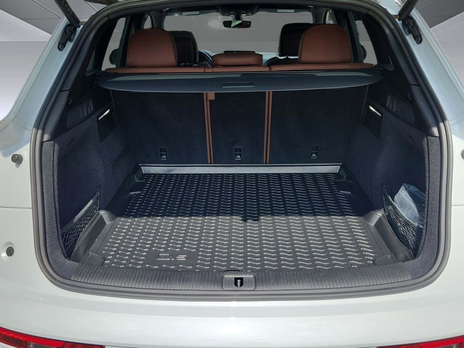 Certified 2025 Audi Q5 2.0T Premium w/ Convenience Plus Package image 16