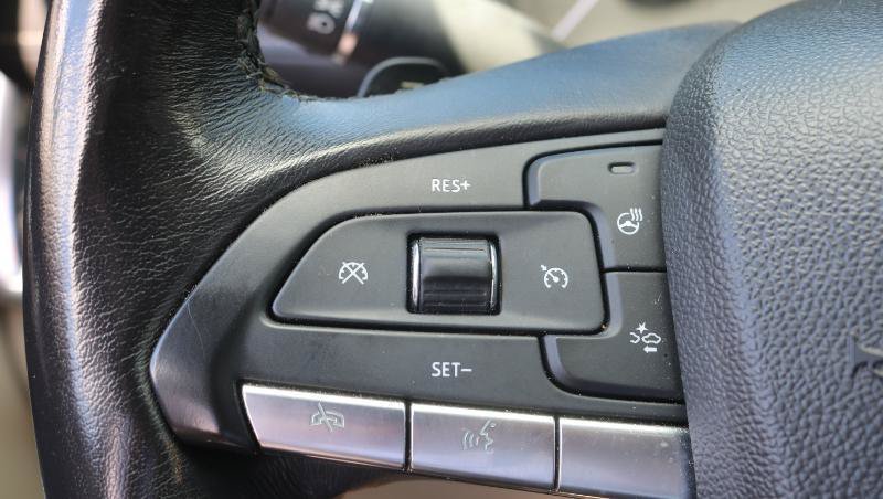 Used 2020 Cadillac XT4 Premium Luxury AWD/4WD image 9