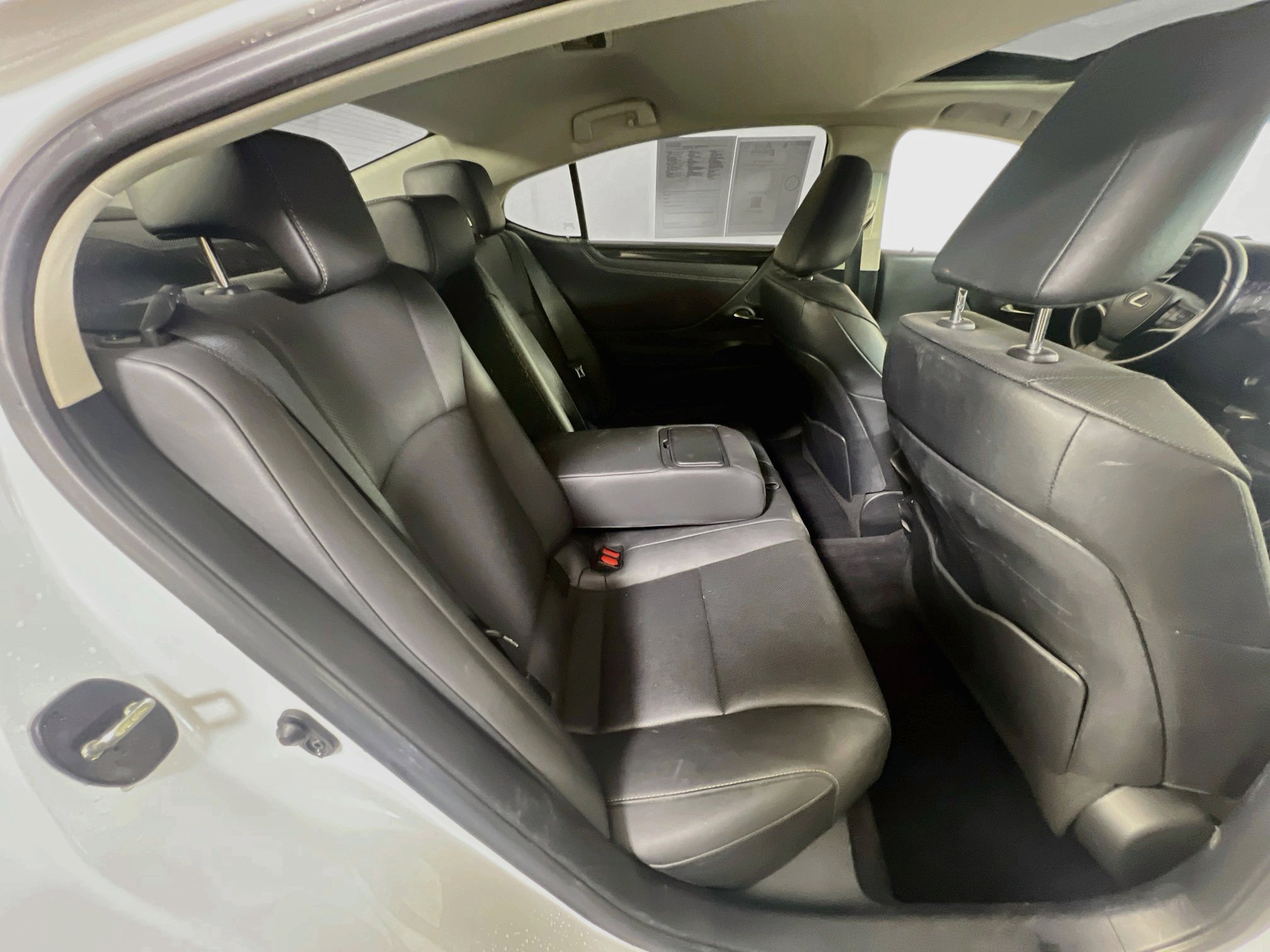 Used 2022 Lexus ES 350 w/ Accessory Package FWD image 24