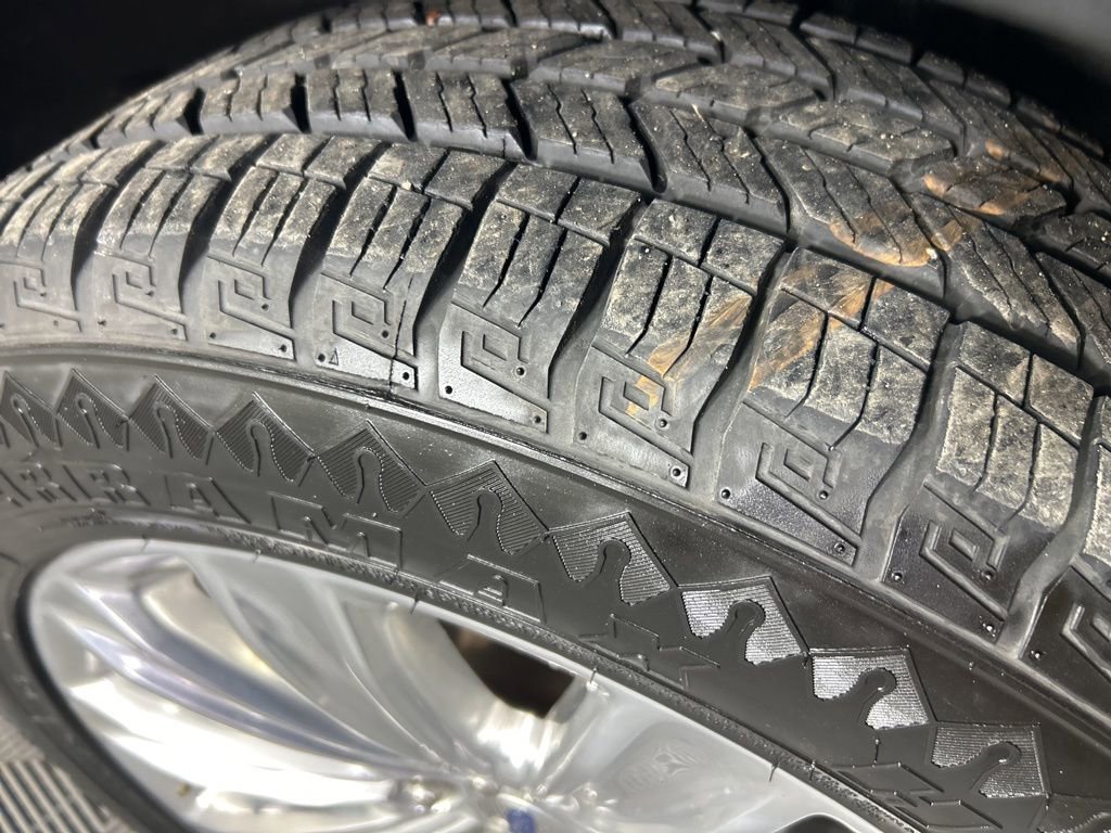 Used 2021 Ford Explorer Limited w/ Equipment Group 301A image 5