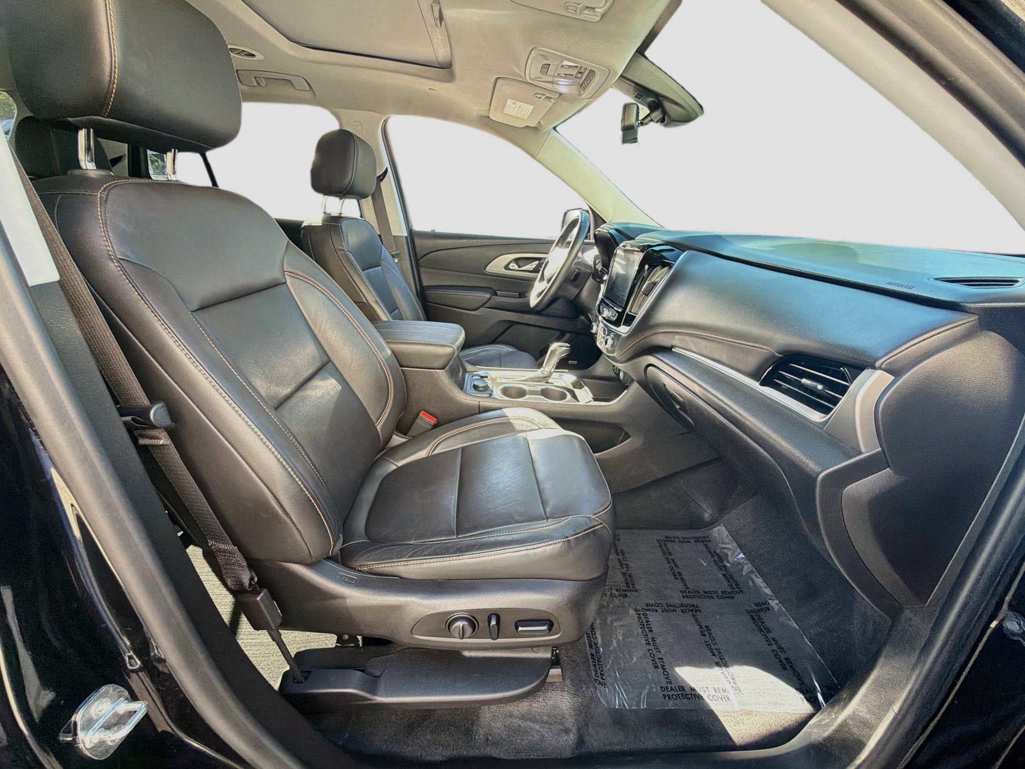 Used 2020 Chevrolet Traverse LT w/ LT Premium Package FWD image 34