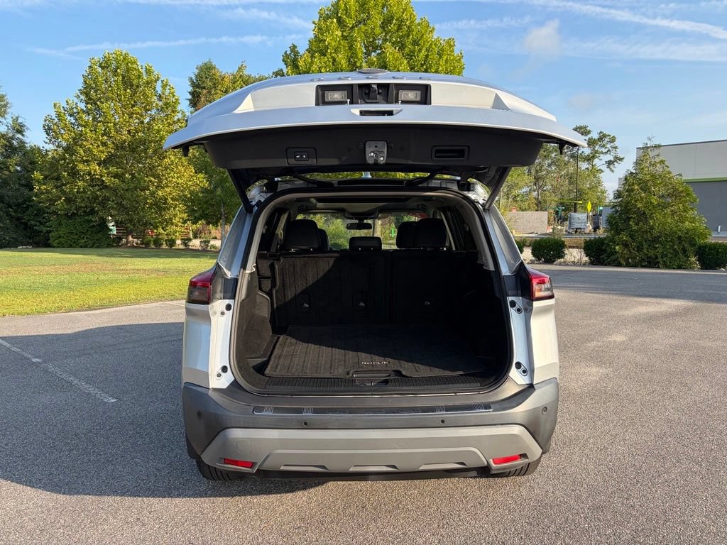 Certified 2023 Nissan Rogue SV w/ SV Premium B Package AWD/4WD image 5
