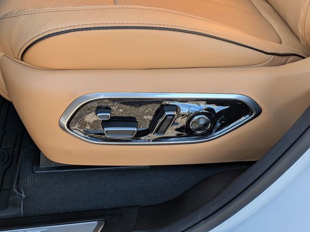 New 2025 Jeep Grand Cherokee Summit w/ Obsidian Package image 17