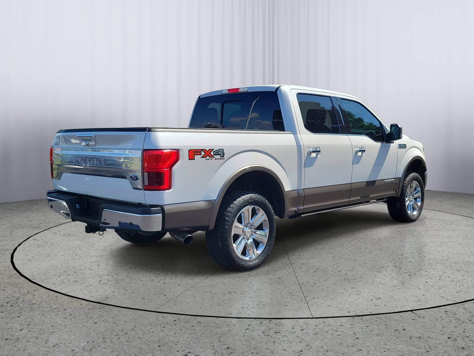 Used 2018 Ford F150 King Ranch w/ Equipment Group 601A Luxury AWD/4WD image 3