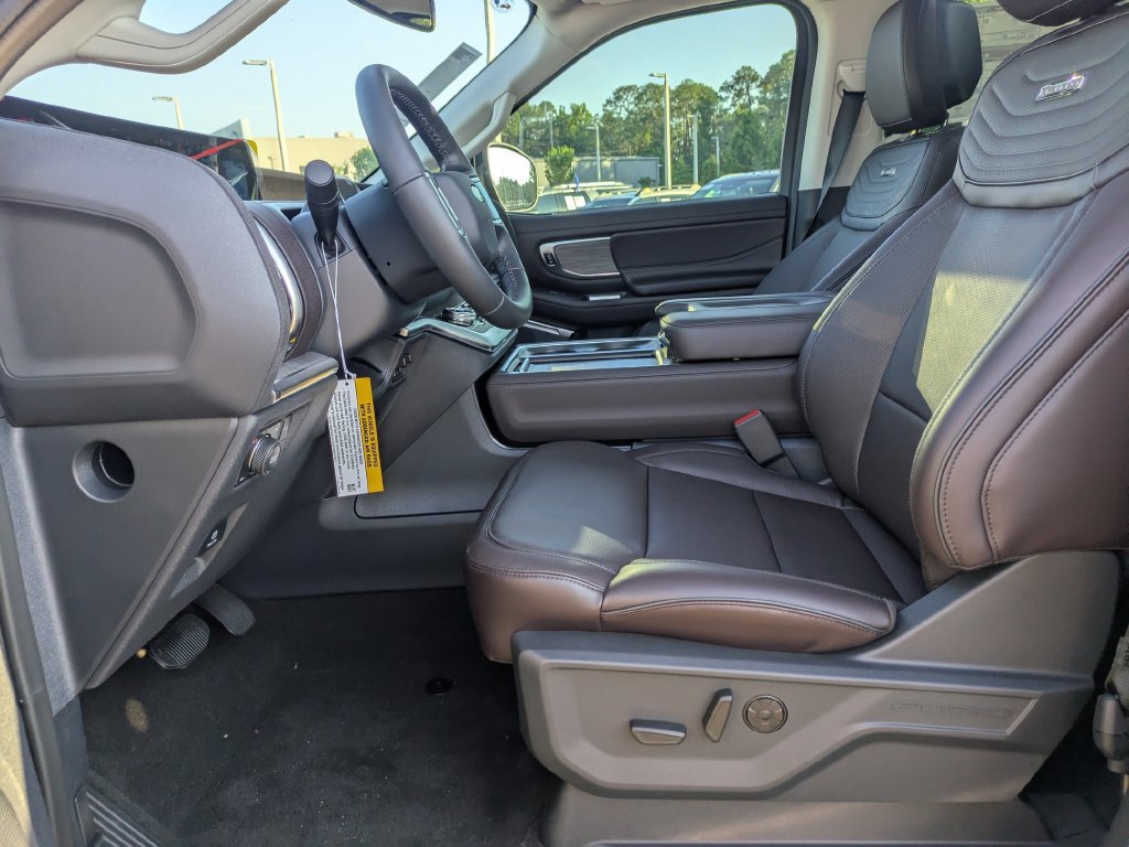 New 2026 Ford Expedition Platinum w/ Platinum Ultimate Package AWD/4WD image 23