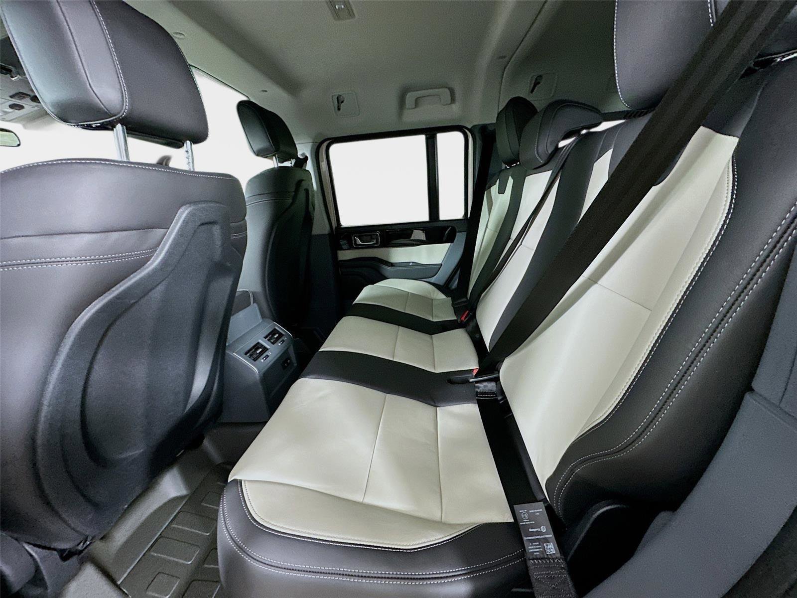 New 2025 INEOS Grenadier Fieldmaster Edition image 37