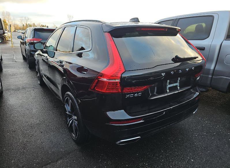 Used 2020 Volvo XC60 T8 R-Design image 4