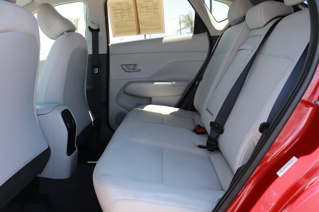 Used 2024 Hyundai Kona SEL FWD image 12