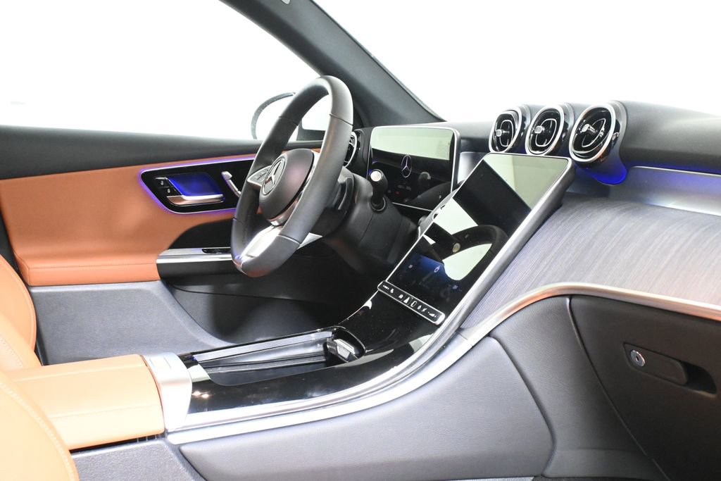 Certified 2026 Mercedes-Benz GLC 300 4MATIC image 32
