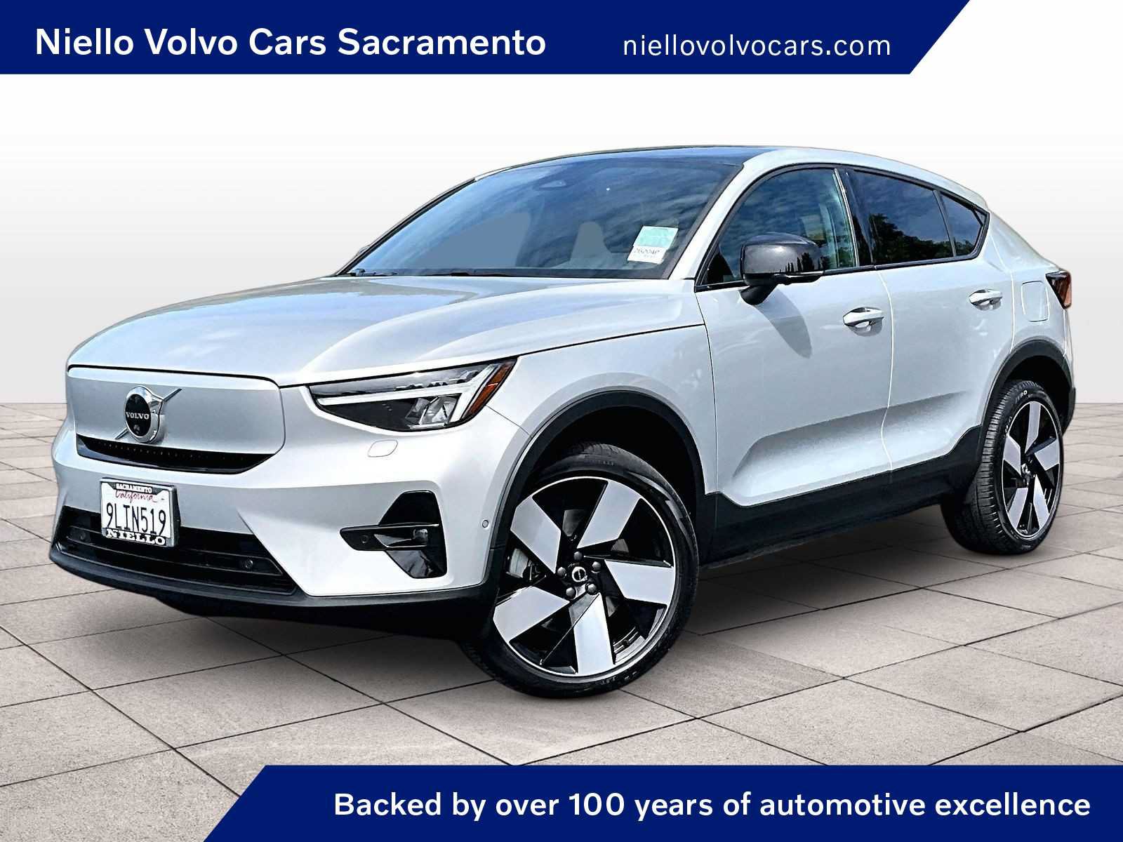 Used 2023 Volvo C40 P8 Recharge Ultimate AWD/4WD image 1