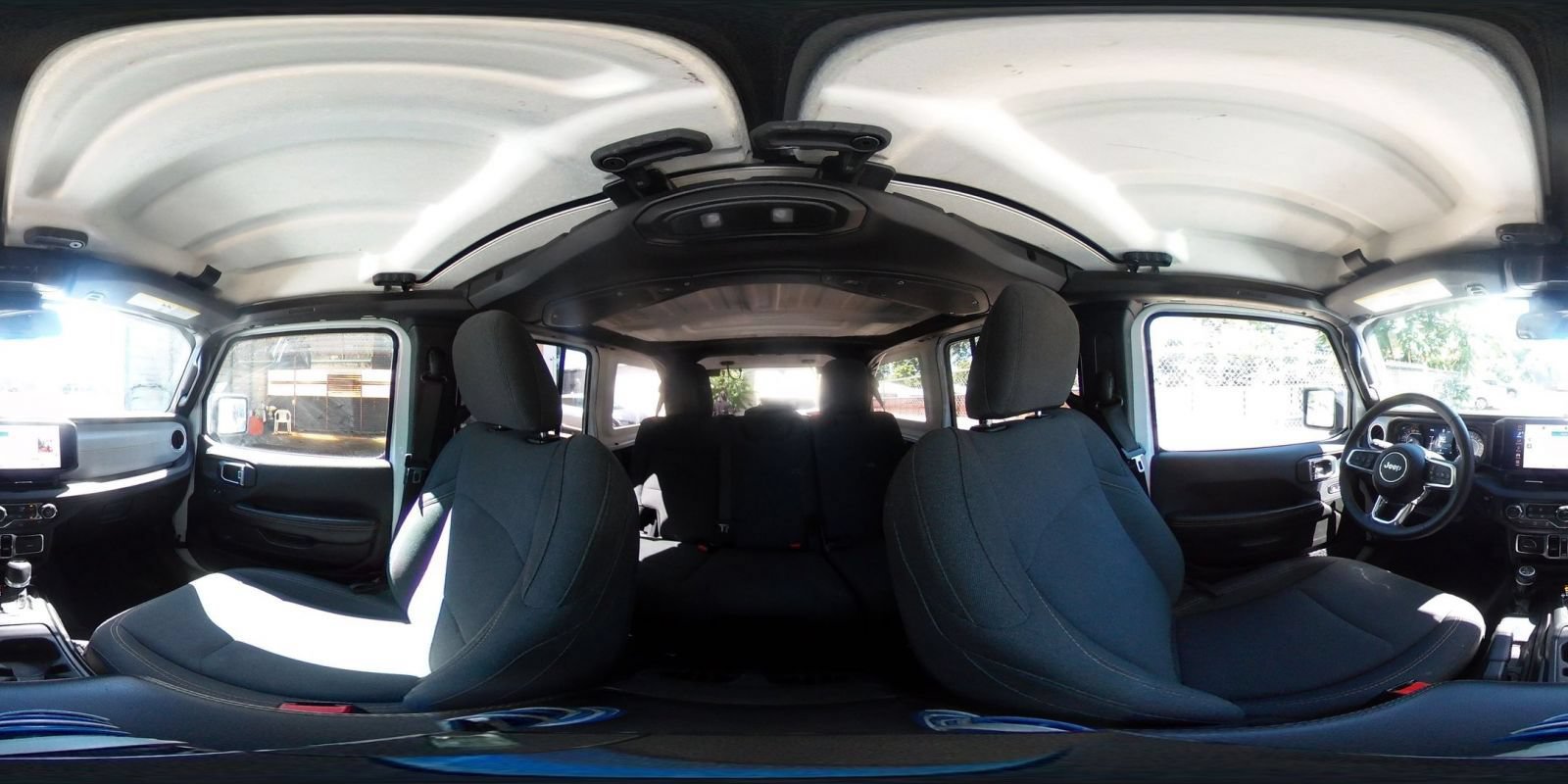 Used 2025 Jeep Wrangler Unlimited Sahara AWD/4WD image 42