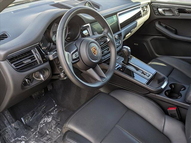 Used 2023 Porsche Macan S image 10
