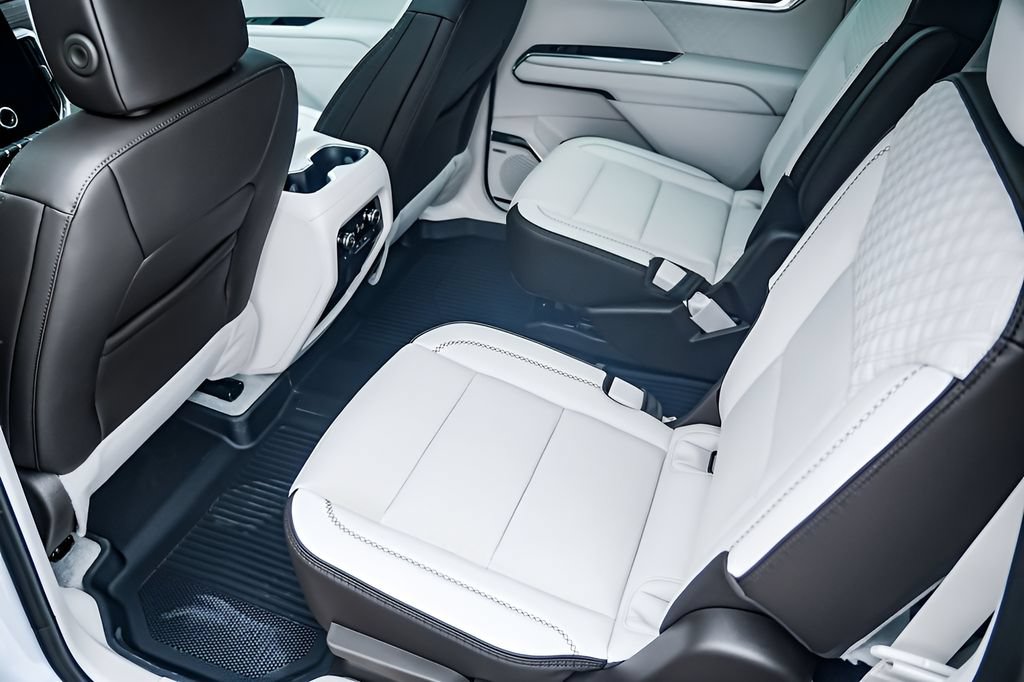 New 2026 GMC Acadia Denali w/ Super Cruise Package FWD image 24