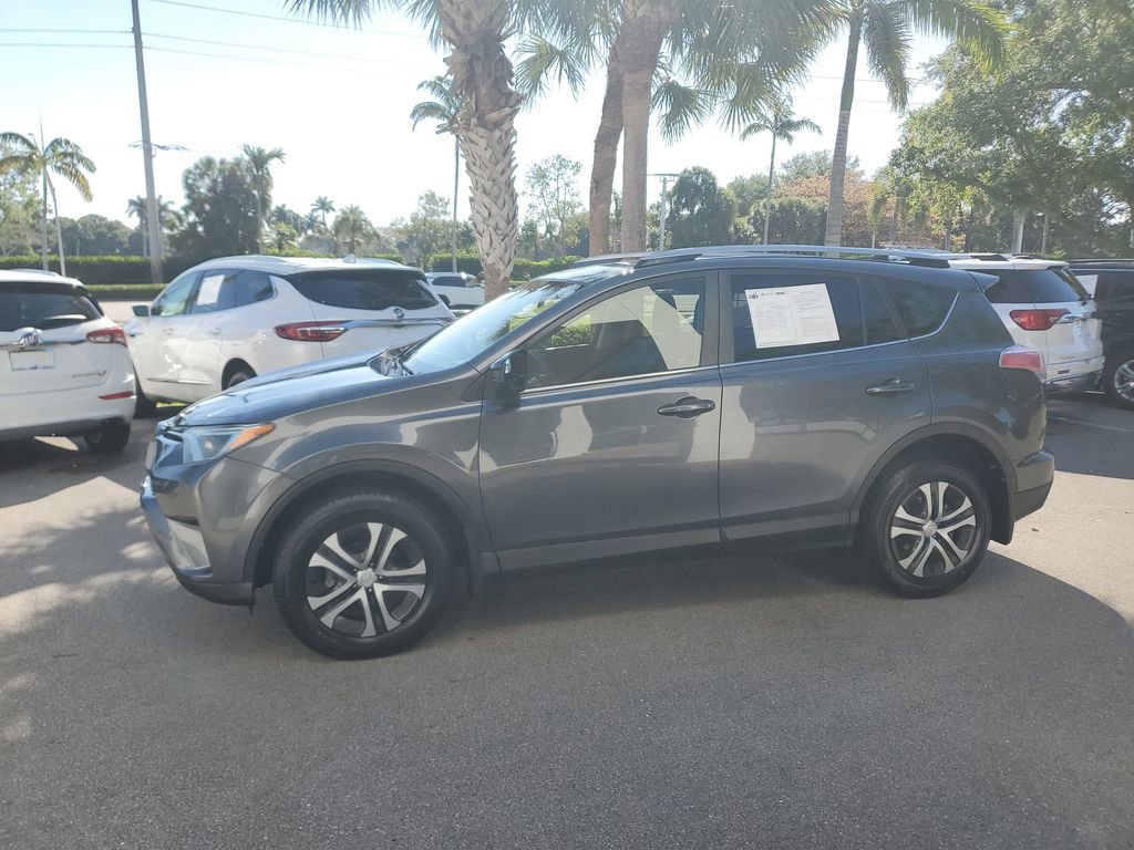 Used 2017 Toyota RAV4 LE image 2