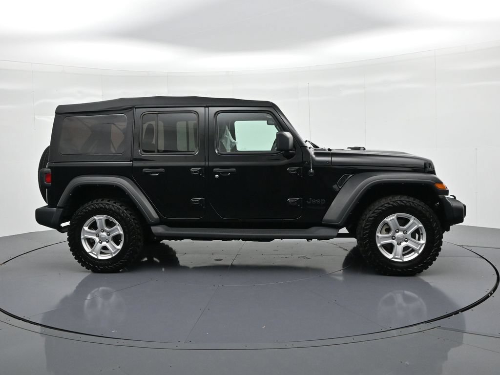 Used 2022 Jeep Wrangler Unlimited Sport AWD/4WD image 5