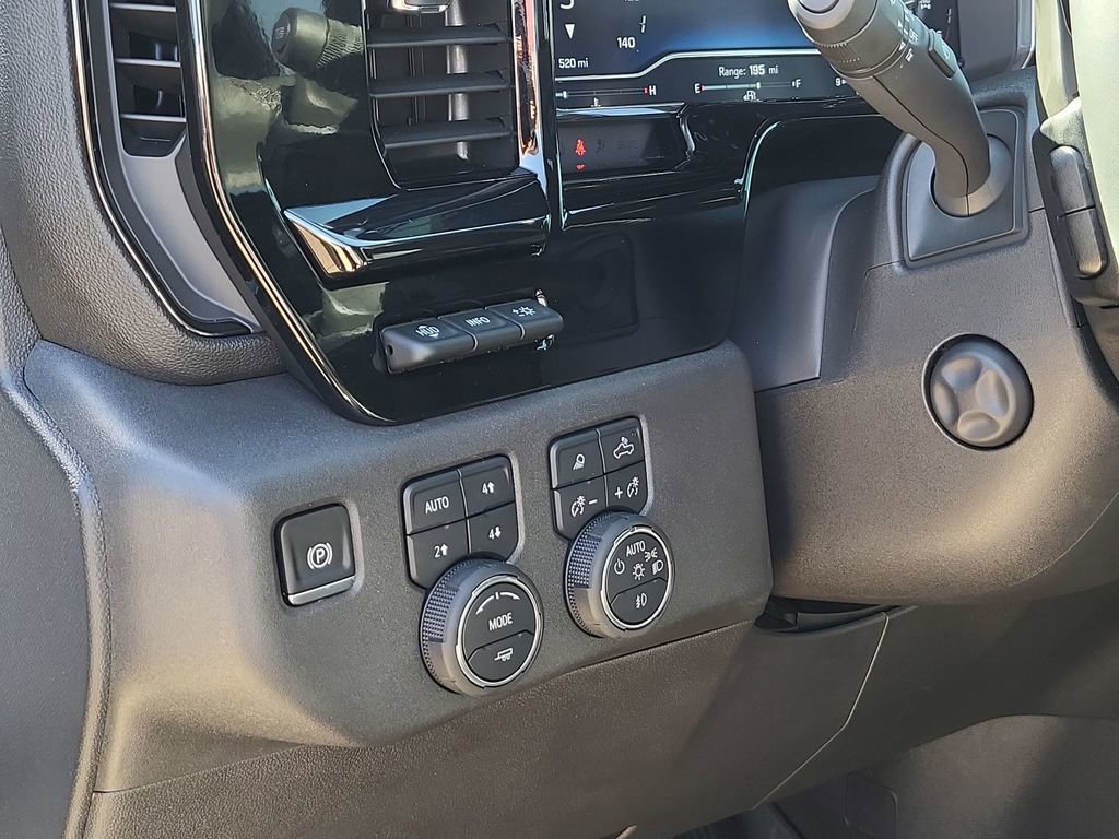 Used 2025 Chevrolet Silverado 1500 ZR2 w/ Technology Package image 18