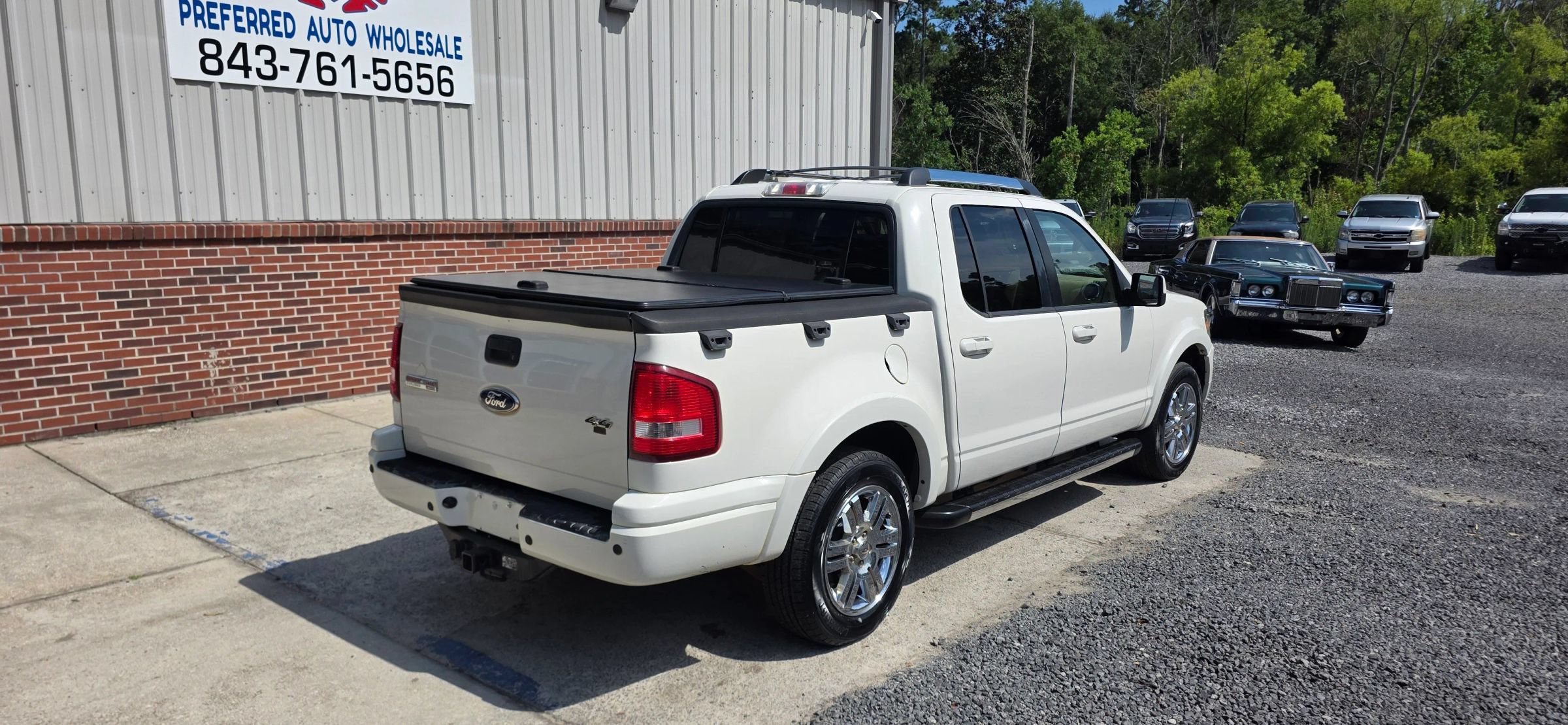 Used 2010 Ford Explorer Sport Trac Limited AWD/4WD image 6
