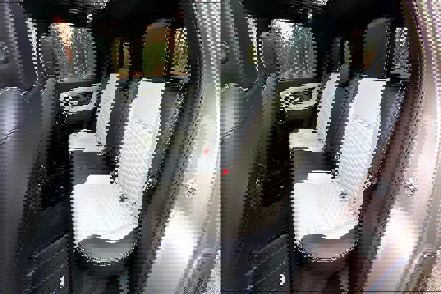 Used 2023 Land Rover Discovery Sport S R-Dynamic image 20