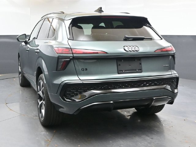 New 2026 Audi Q3 quattro 2.0T AWD/4WD image 4