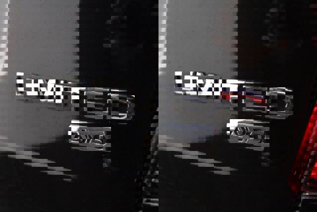 Used 2014 Ford Edge Limited w/ Equipment Group 302A image 8