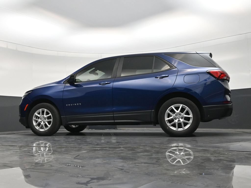 Used 2022 Chevrolet Equinox LS FWD image 21