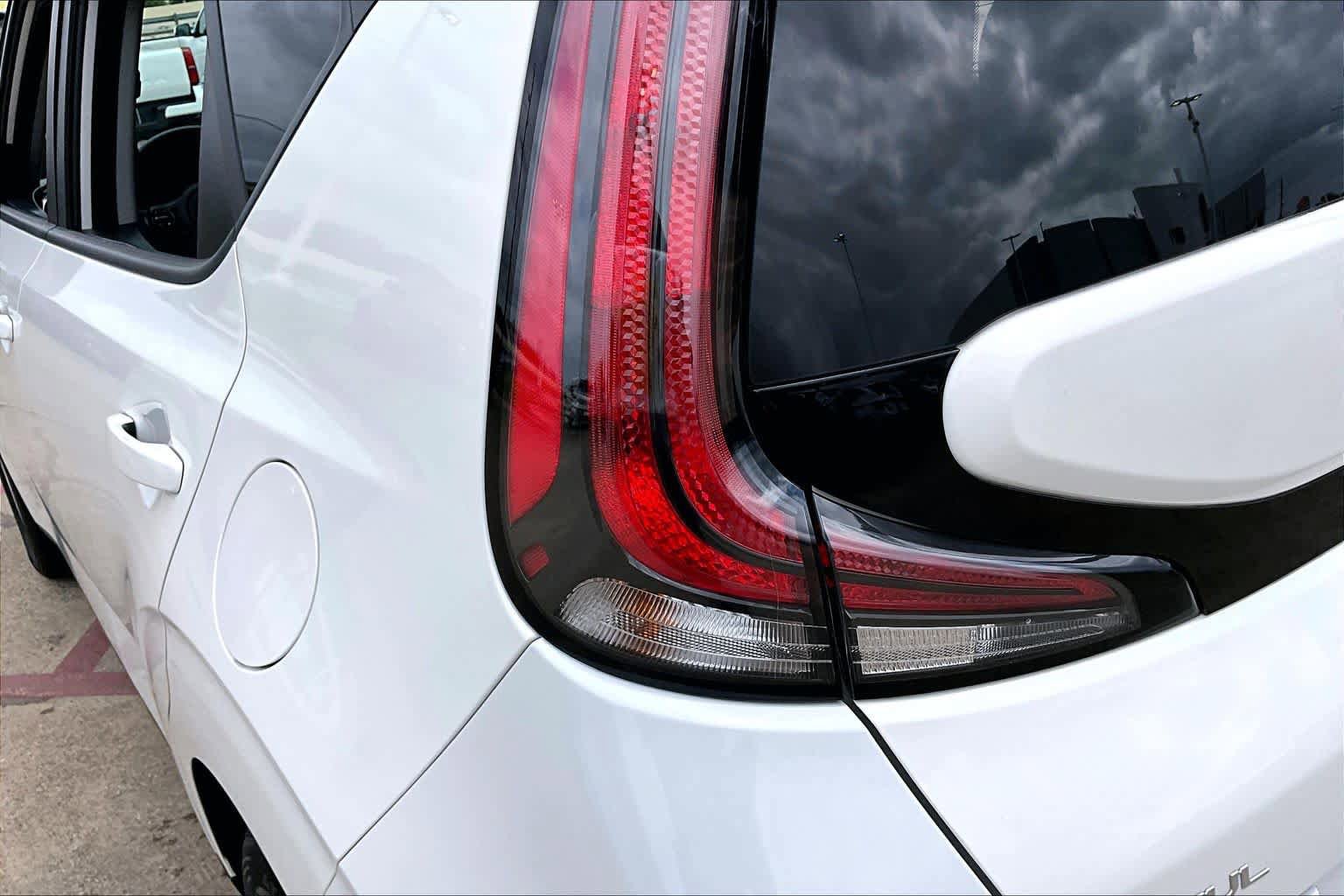 Used 2025 Kia Soul LX w/ LX Technology Package image 28