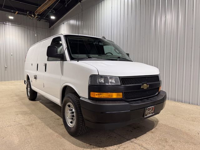 Used 2021 Chevrolet Express 2500 w/ Driver Convenience Package image 8