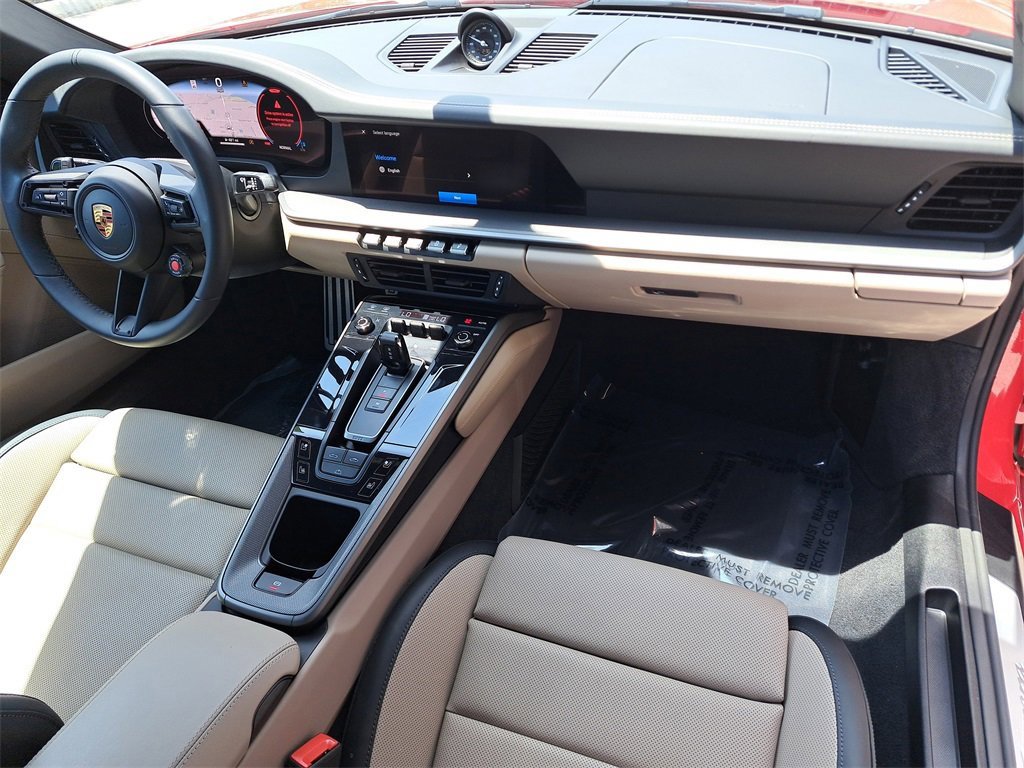 Certified 2025 Porsche 911 Carrera image 17