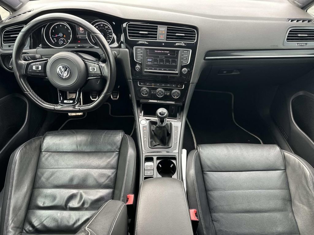 Used 2016 Volkswagen Golf R 4-Door image 13