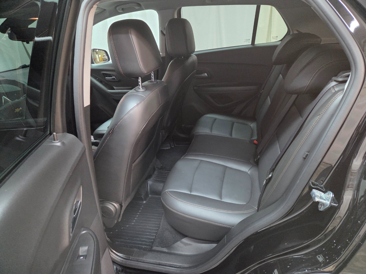 Used 2021 Chevrolet Trax LT w/ Premium Seat Package image 26