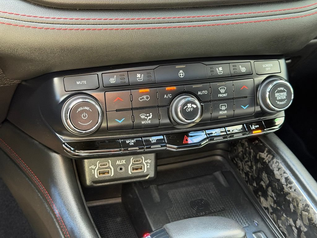 Used 2024 Dodge Durango R/T AWD/4WD image 14