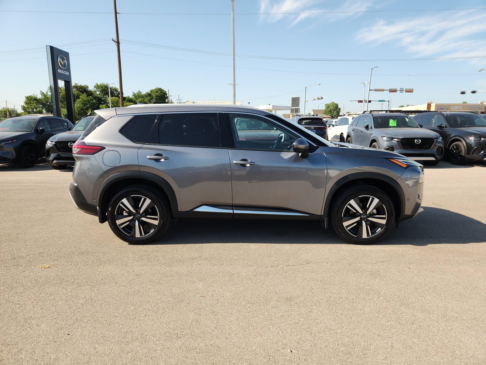 Used 2023 Nissan Rogue Platinum w/ Platinum Premium Package AWD/4WD image 7
