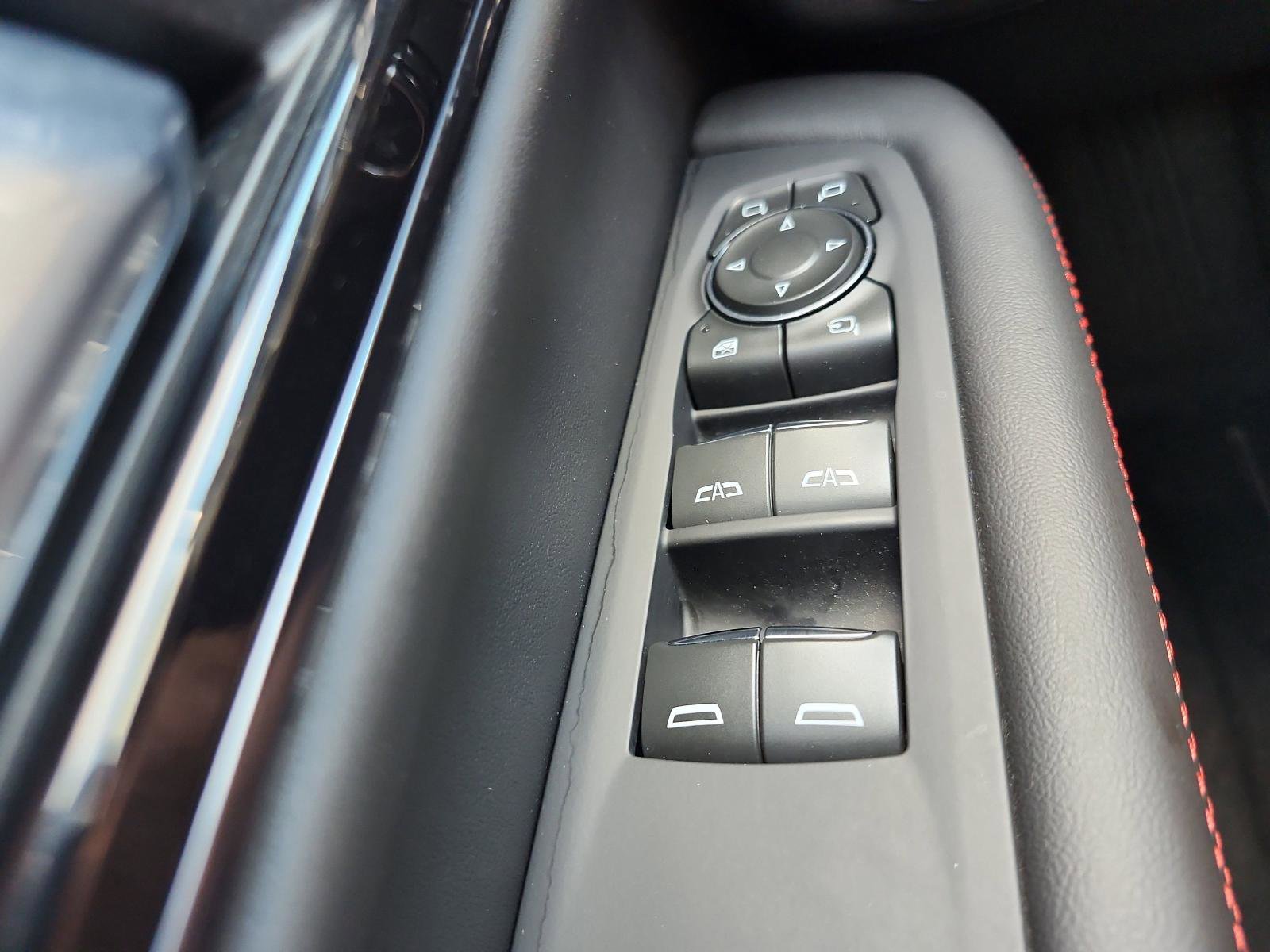 Certified 2025 GMC Yukon AT4 Ultimate w/ LPO, Floor Liner Package image 23