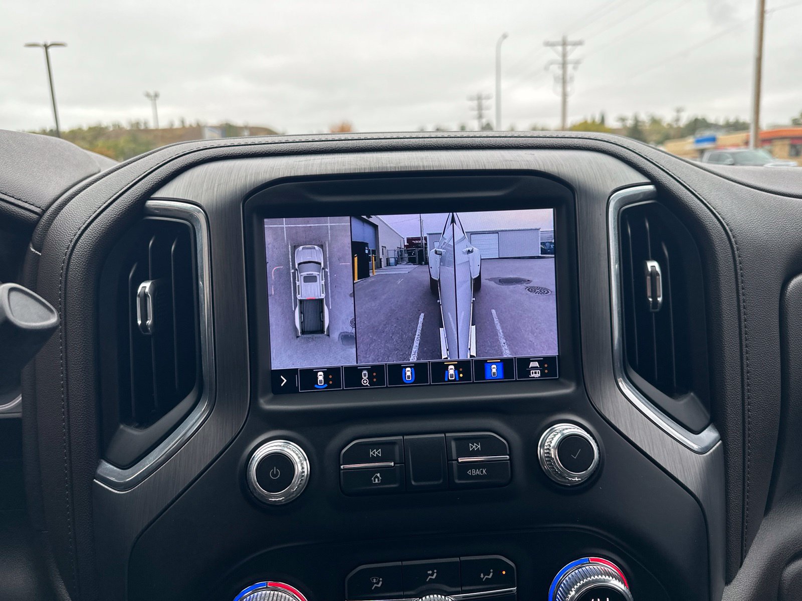 Used 2020 GMC Sierra 3500 Denali w/ Technology Package AWD/4WD image 65