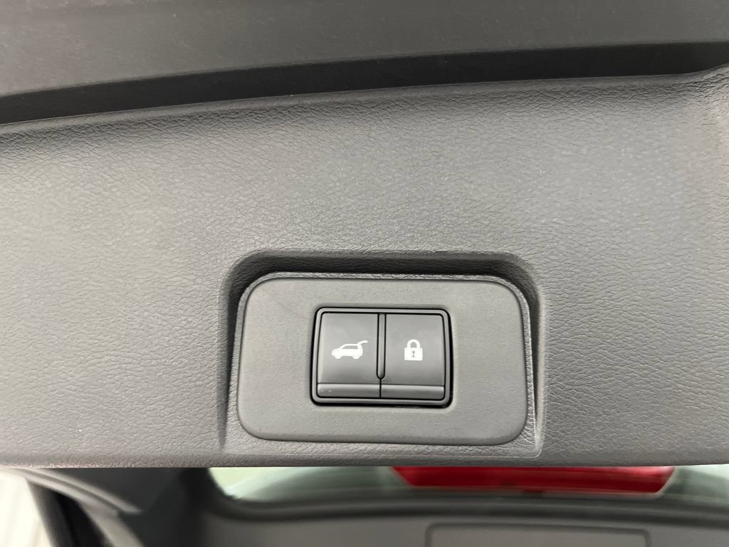 Used 2026 Nissan Rogue SL FWD image 40