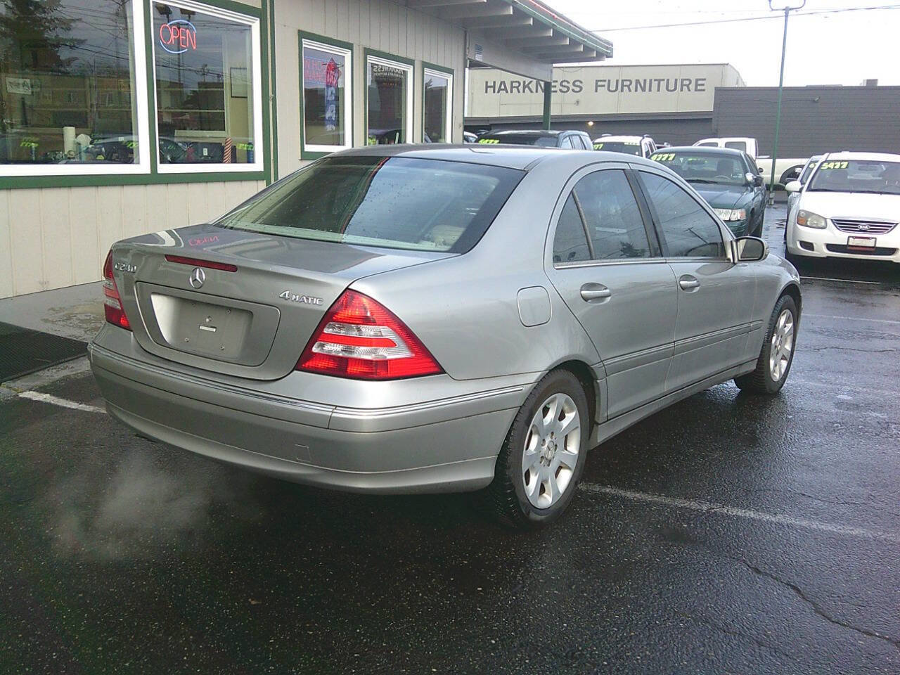 Used 2005 Mercedes-Benz C 240 4MATIC Sedan image 4