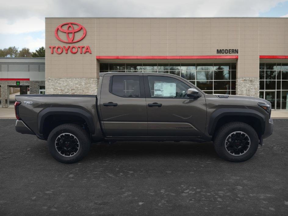 New 2026 Toyota Tacoma TRD Off-Road AWD/4WD image 4