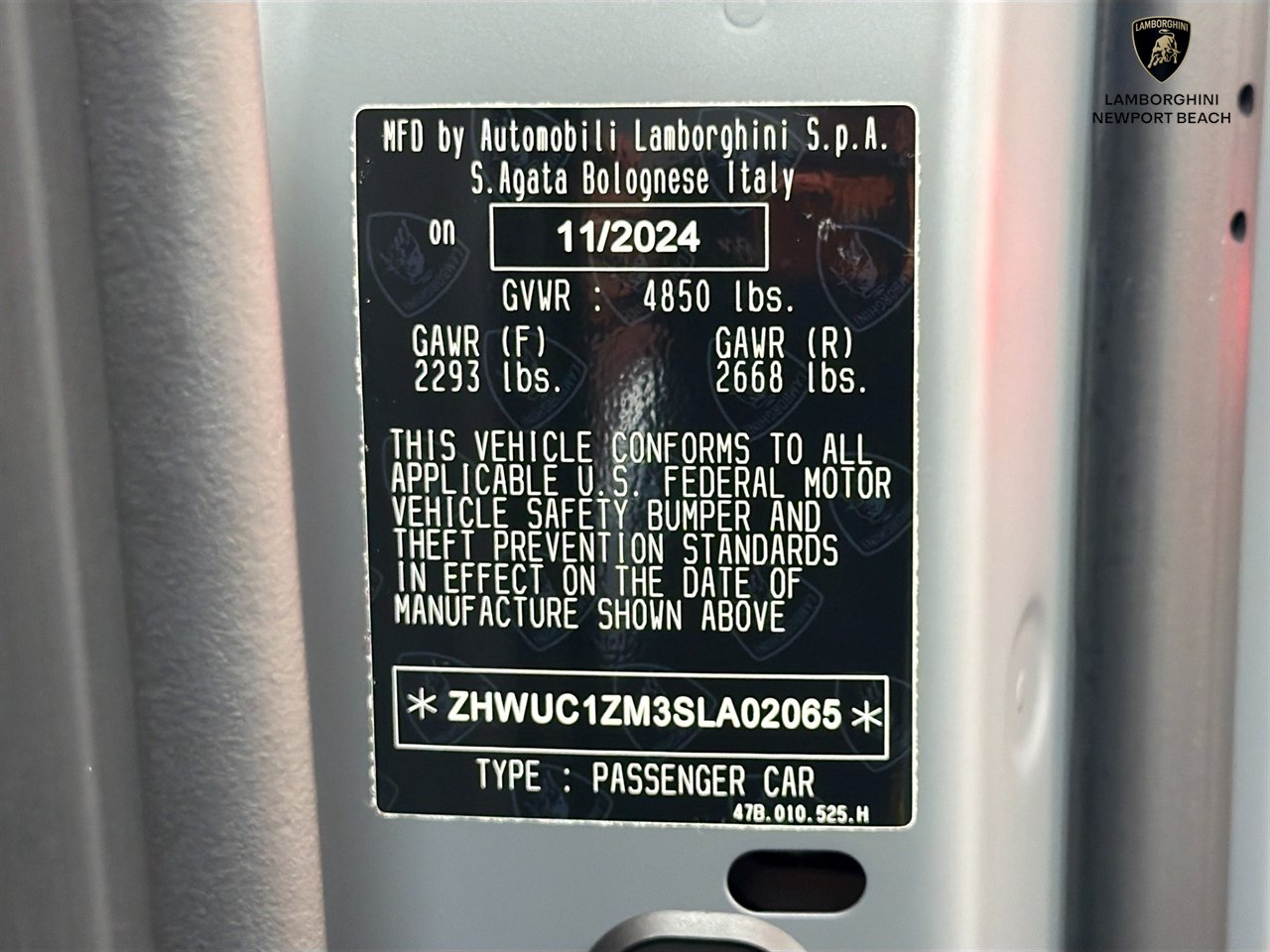 Used 2025 Lamborghini Revuelto AWD/4WD image 65