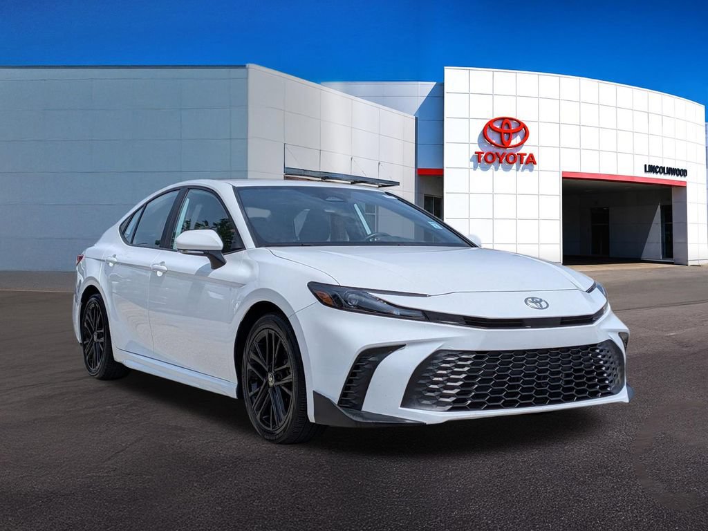 Used 2025 Toyota Camry SE FWD image 7