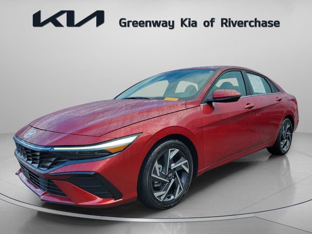 Used 2025 Hyundai Elantra Limited image 3